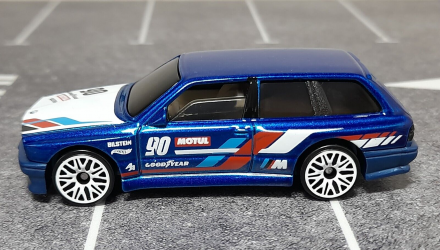 Машинка Базовая Hot Wheels BMW M3 Wagon Modified 1:64 HRY67 Blue - Retromagaz, image 4