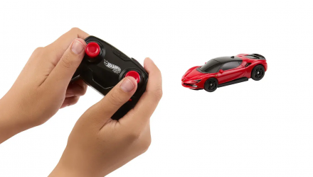 Машинка Радіокерована Hot Wheels Ferrari SF90 Stradale Assetto Fiorano 1:64 JGD09 Red - Retromagaz, image 2