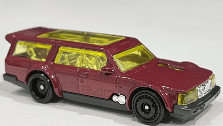 Машинка Базова Hot Wheels Volvo 240 Drift Wagon Drift 1:64 HCT20 Red - Retromagaz, image 2