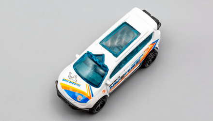 Машинка Базовая Hot Wheels Chrysler Pacifica Treasure Hunts Metro 1:64 GTC89 White - Retromagaz, image 4