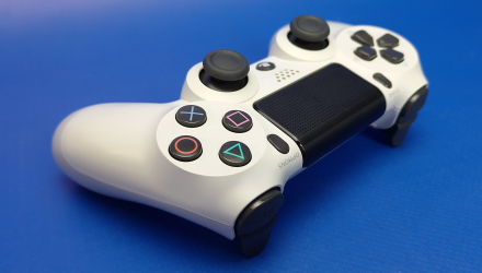Геймпад Беспроводной Sony PlayStation 4 DualShock 4 Version 2 White Б/У - Retromagaz, image 1