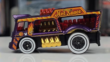 Машинка Базовая Hot Wheels Chill Mill Treasure Hunts Fast Foodie 1:64 JBC28 Purple - Retromagaz, image 3