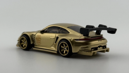 Машинка Premium Hot Wheels Porsche 911 GT3 R Deutschland Design 1:64 JKF45 Gold - Retromagaz, image 2