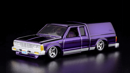 Машинка Premium Hot Wheels 1986 Nissan 720 King Cab Red Line Club RLC 1:64 HMY26 Purple - Retromagaz, image 2