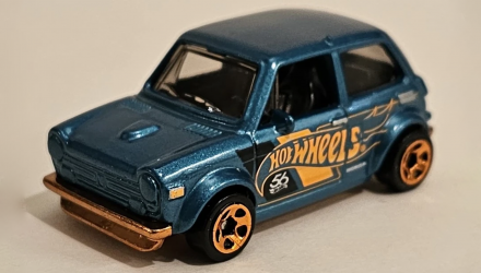 Тематическая Машинка Hot Wheels Custom '70 Honda N600 Green and Gold 1:64 HVW99 Turquoise - Retromagaz, image 2