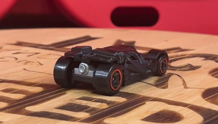 Машинка Базовая Hot Wheels DC Batman The Dark Knight Batmobile Batman 1:64 JJL13 Black - Retromagaz, image 2