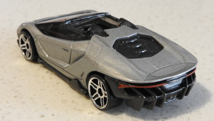 Машинка Базовая Hot Wheels '16 Lamborghini Centenario Roadster Roadsters 1:64 FYB38 Grey - Retromagaz, image 3