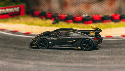 Машинка Premium Tarmac Works Koenigsegg Jesko Attack Black Carbon Fiber HK Toy Car Salon 1:64 T64GTL052BCF Black - Retromagaz, image 3