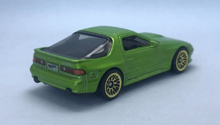 Машинка Базовая Hot Wheels '89 Mazda Savanna RX-7 FC3S The `80S 1:64 HKG81 Green - Retromagaz, image 3