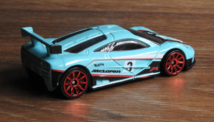 Машинка Базовая Hot Wheels McLaren F1 GTR Retro Racers 1:64 HCW37 Light Blue - Retromagaz, image 3