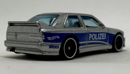 Машинка Базовая Hot Wheels '92 BMW M3 Zamac Rescue 1:64 GHG45 Silver - Retromagaz, image 3