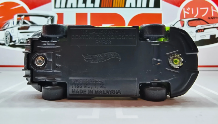 Машинка Базова Hot Wheels '16 Lamborghini Centenario Roadster Exotics 1:64 JJK74 Green - Retromagaz, image 5