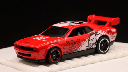 Машинка Базовая Hot Wheels Dodge Challenger Drift Car Drift 1:64 HCX80 Red - Retromagaz, image 2