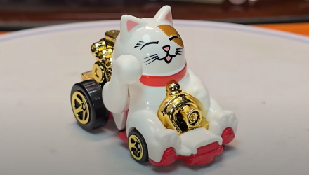Машинка Базова Hot Wheels Feline Lucky Celebration Racers 1:64 HYW52 White - Retromagaz, image 1