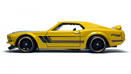 Тематична Машинка Hot Wheels '69 Ford Mustang Boss 302 Detroit Muscle 1:64 FYY10 Yellow - Retromagaz, image 5