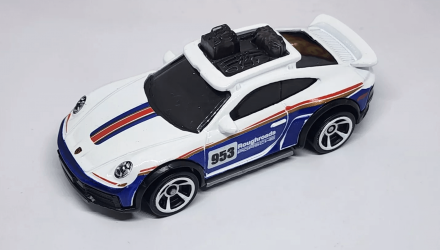 Машинка Базова Hot Wheels Porsche 911 Rallye Turbo 1:64 HRY70 White - Retromagaz, image 3