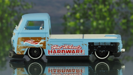 Машинка Базовая Hot Wheels Volkswagen T2 Pickup Hot Trucks 1:64 FJW56 Blue - Retromagaz, image 4