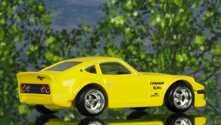 Машинка Premium Hot Wheels Nissan Fairlady Z Japan Historics 1:64 FLC08 Yellow - Retromagaz, image 3