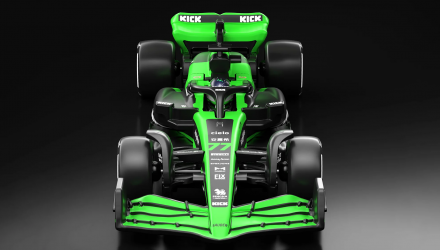 Машинка Premium Hot Wheels KICK Sauber F1 Team (#77) Formula One 1:64 JBM13 Green - Retromagaz, image 2