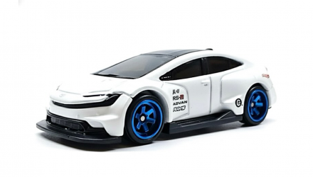 Машинка Базовая Hot Wheels Toyota Prius Custom HW J-Imports 1:64 JJH37 White - Retromagaz, image 1