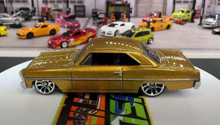 Тематическая Машинка Hot Wheels 1966 Chevy Nova Fast & Furious 1:64 JBY42 Gold - Retromagaz, image 3