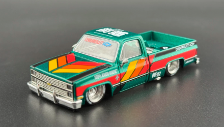 Машинка Premium Kaido House x MiNI GT Chevrolet Silverado KAIDO WORKS V3 1:64 KGMG226 Green - Retromagaz, image 1