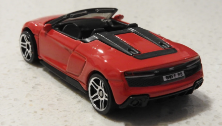 Машинка Базовая Hot Wheels 2019 Audi R8 Spyder Factory Fresh 1:64 GHF93 Red - Retromagaz, image 3