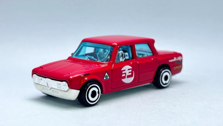 Машинка Базовая Hot Wheels Alfa Romeo Giulia TI Super Compact Kings 1:64 HYW40 Red - Retromagaz, image 4