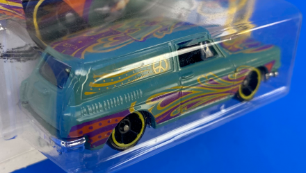 Машинка Базова Hot Wheels Custom '69 Volkswagen Squareback Art Cars 1:64 DHR85 Green - Retromagaz, image 5