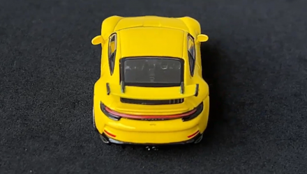 Машинка Premium MINI GT Porsche 911 (992) GT3 1:64 Yellow - Retromagaz, image 6