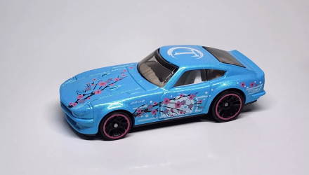 Машинка Базова Hot Wheels Datsun 240Z Art Cars 1:64 JJB80 Blue - Retromagaz, image 2