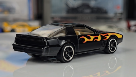 Машинка Базова Hot Wheels Knight Rider K.I.T.T. Screen Time 1:64 HYX27 Black - Retromagaz, image 2