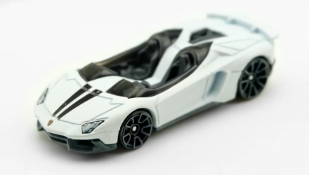 Машинка Базовая Hot Wheels 5шт Lamborghini Veneno / Huracаn  / Murciеlago / Aventador J / Gallardo LP 570-4 Lamborghini 1:64 GHP62 Gold - Retromagaz, image 4