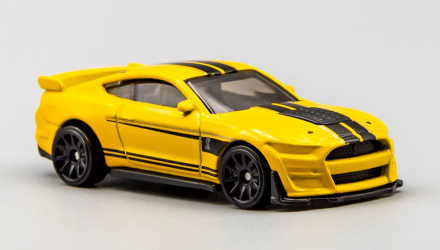 Машинка Базовая Hot Wheels 2020 Ford Mustang Shelby GT500 Torque 1:64 GRY02 Yellow - Retromagaz, image 2