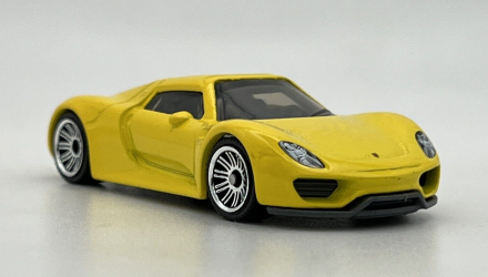 Машинка Велике Місто Matchbox Porsche 918 Spyder Showroom 1:64 HLC88 Yellow - Retromagaz, image 5