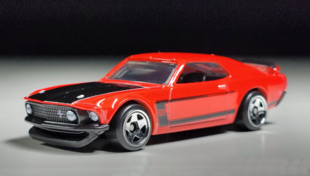 Тематична Машинка Hot Wheels '69 Ford Mustang Boss 302 Mustang 60th 1:64 JBY51 Red - Retromagaz, image 2