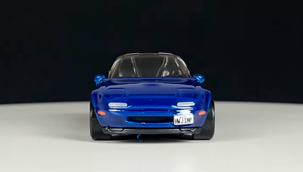 Тематична Машинка Hot Wheels '91 Mazda MX-5 Miata Japanese Classics 1:64 HLK17 Blue - Retromagaz, image 5