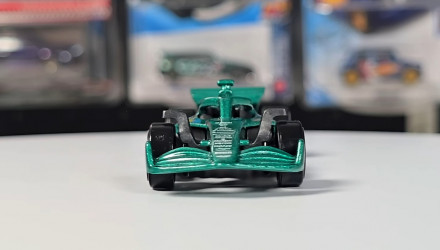 Машинка Базовая Hot Wheels Aston Martin Aramco Formula One Team 1:64 JJK25 Green - Retromagaz, image 4