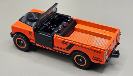 Тематична Машинка Matchbox 1965 Land Rover Gen II Pickup Super Chase Moving Parts 1:64 JBX05 Orange - Retromagaz, image 2