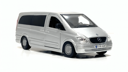 Машинка Bburago Mercedes-Benz Vito 1:32 Silver - Retromagaz, image 1