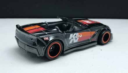 Машинка Базова Hot Wheels Corvette C7 Z06 Convertible Super Treasure Hunt STH Speed Graphics 1:64 GTD07 Black - Retromagaz, image 2