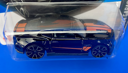 Машинка Базовая Hot Wheels '18 Camaro SS Dream Garage 1:64 HTB50 Black - Retromagaz, image 2