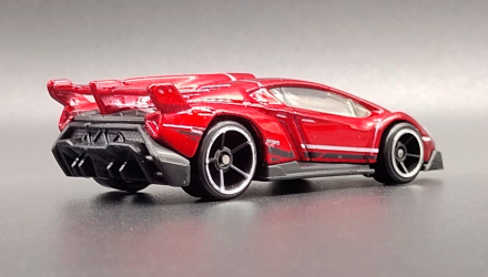 Машинка Базова Hot Wheels Lamborghini Veneno Workshop 1:64 CFH84 Dark Red - Retromagaz, image 5