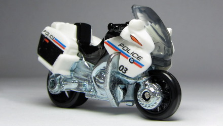 Тематическая Машинка Matchbox BMW R1200 RT-8 Police European Streets 1:64 HVV05/HVV29 White - Retromagaz, image 4