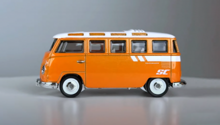 Тематическая Машинка Matchbox '59 Volkswagen Microbus Chase Moving Parts 1:64 HVN22 Orange - Retromagaz, image 3