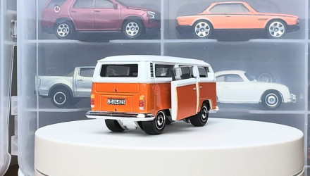 Тематична Машинка Matchbox 1973 Volkswagen T2b The Movie Series Moving Parts 1:64 JHV23 Orange - Retromagaz, image 2