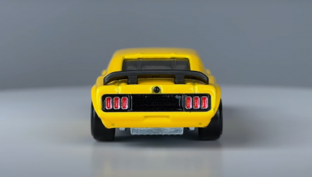 Тематична Машинка Hot Wheels 1969 Ford Mustang Boss 302 Vintage Racing Club 1:64 HRT81/HRV08 Yellow - Retromagaz, image 6