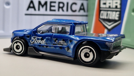 Машинка Базовая Hot Wheels Ford F-150 Lightning Custom Hot Trucks 1:64 HKG66 Blue - Retromagaz, image 3