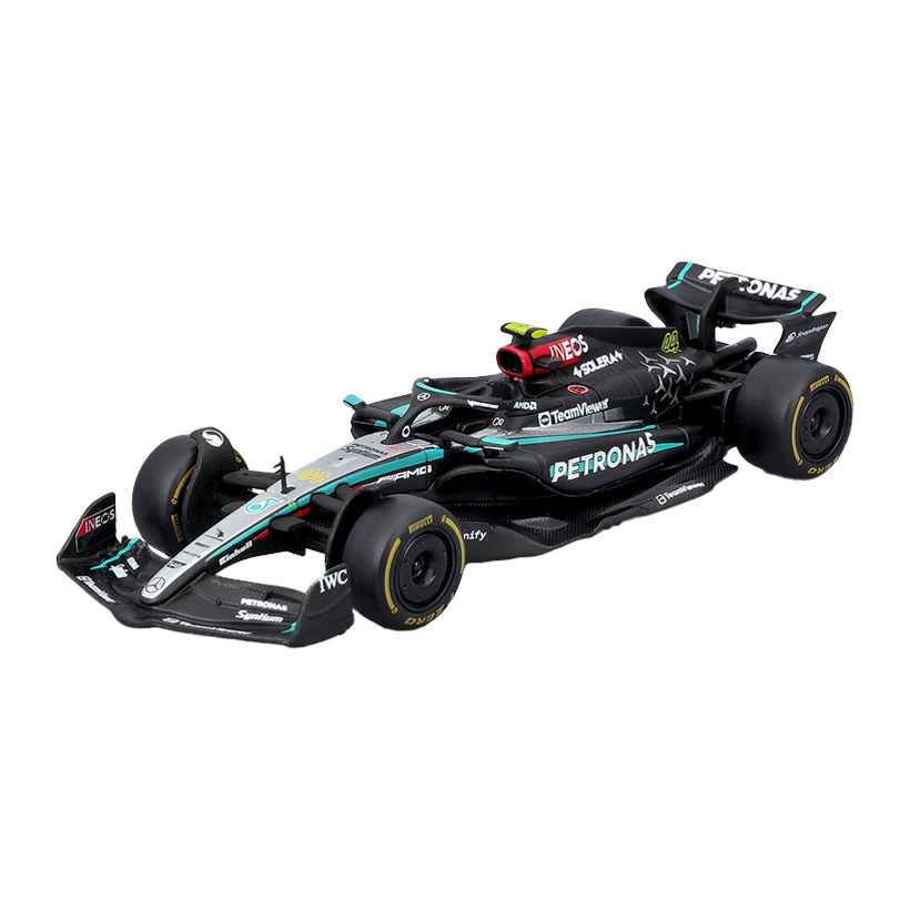 Машинка Bburago Mercedes-AMG F1 W15 Performance Lewis Hamilton George Russell 1:43 18-38208 Black - Retromagaz