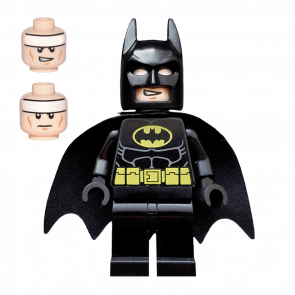 Фигурка Lego DC Batman with Yellow Belt and Crest Type 2 Cowl Super Heroes sh016a Б/У